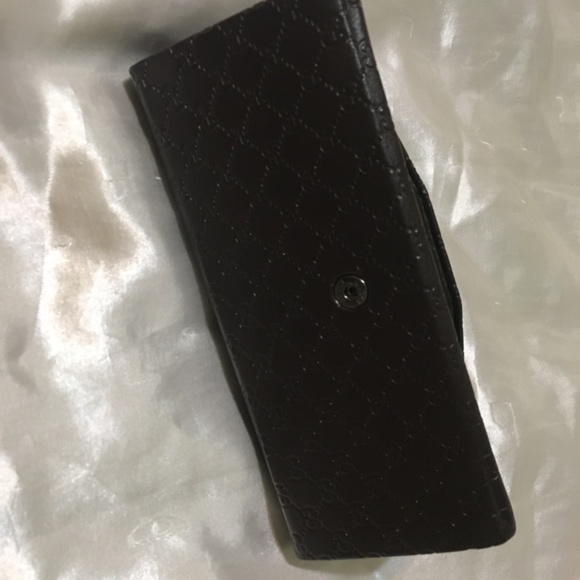 ?Gucci sunglasses triangle hard case and shopping bag? main image 7